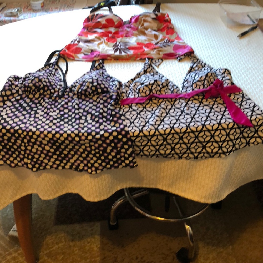 3Tankini Tops all size 10,great condition worn onc